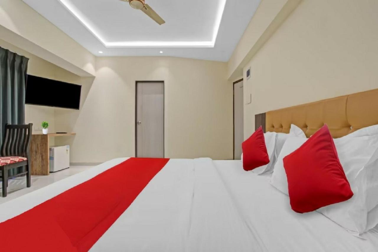 Hotel Sunrise Juhu Βομβάη Εξωτερικό φωτογραφία